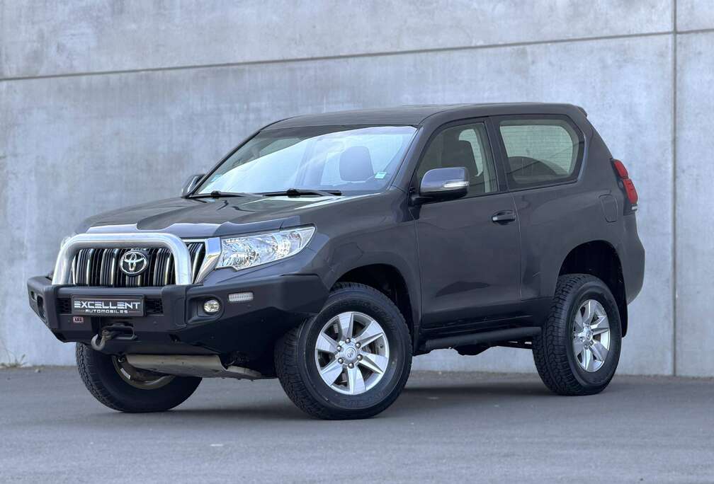 Toyota 2.8 D-4D Country/UTiLiTAiRE/BOiTE AUTOMOBILES/GPS/CAMERA/4X4/