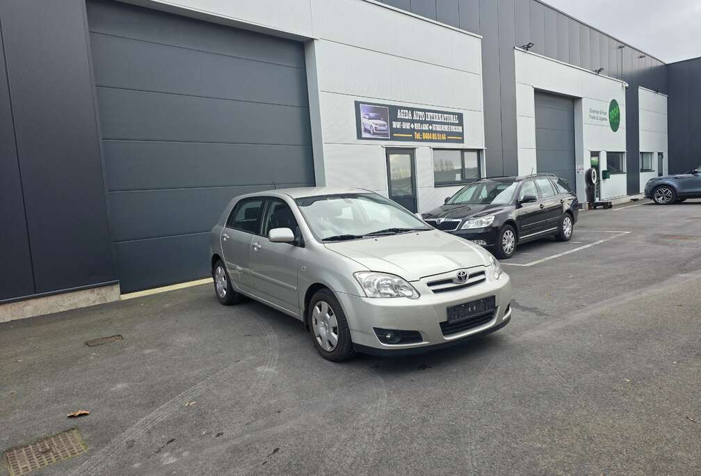 Toyota 1.6i VVT-i 16v Linea Sol