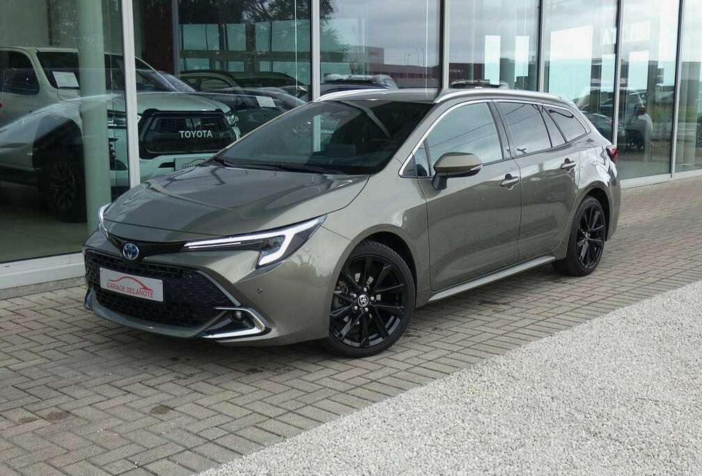 Toyota 1.8 Hybrid Premium 140pk +Head-up display +Sportzetels +Stuurwielverwarming +Zetelverwarming FACELIFT