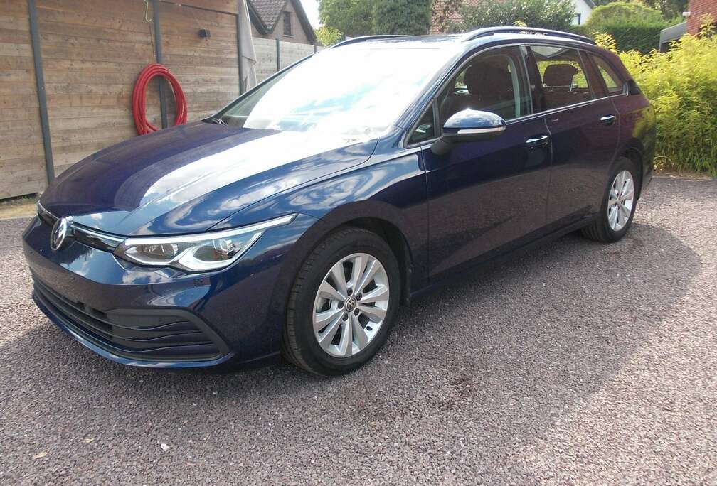 Volkswagen Golf SW TSI 110PK Life NAVI-CAMERA-TREKHAAK-IQ LIGHT LED MATRIX-APP CONN-AD CRUISE-LANE ....