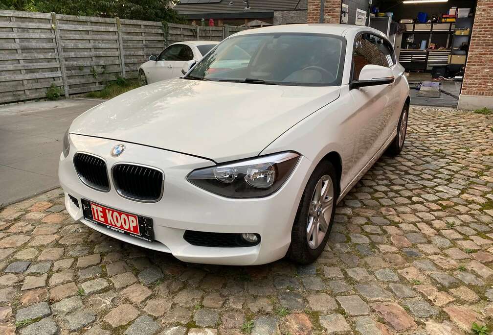 BMW 116i  PDC  Garantie  Revisie motor