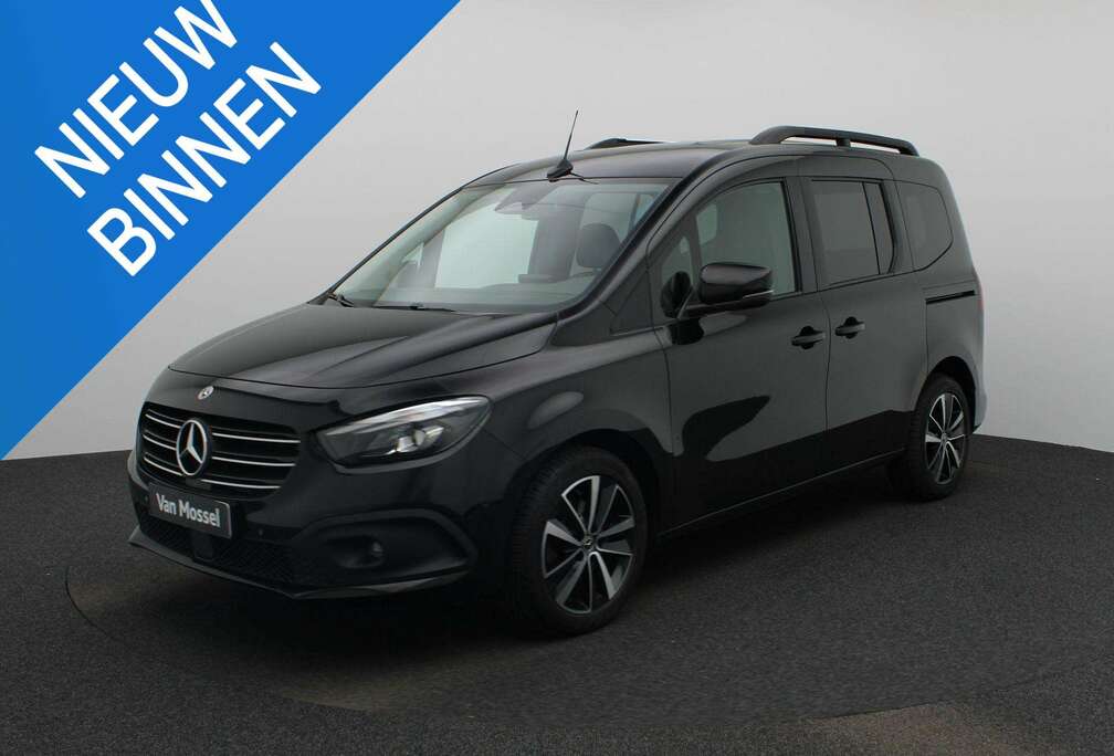 Mercedes-Benz T180d L1 Style DCT LEDER  LED  NAVI  CAMERA