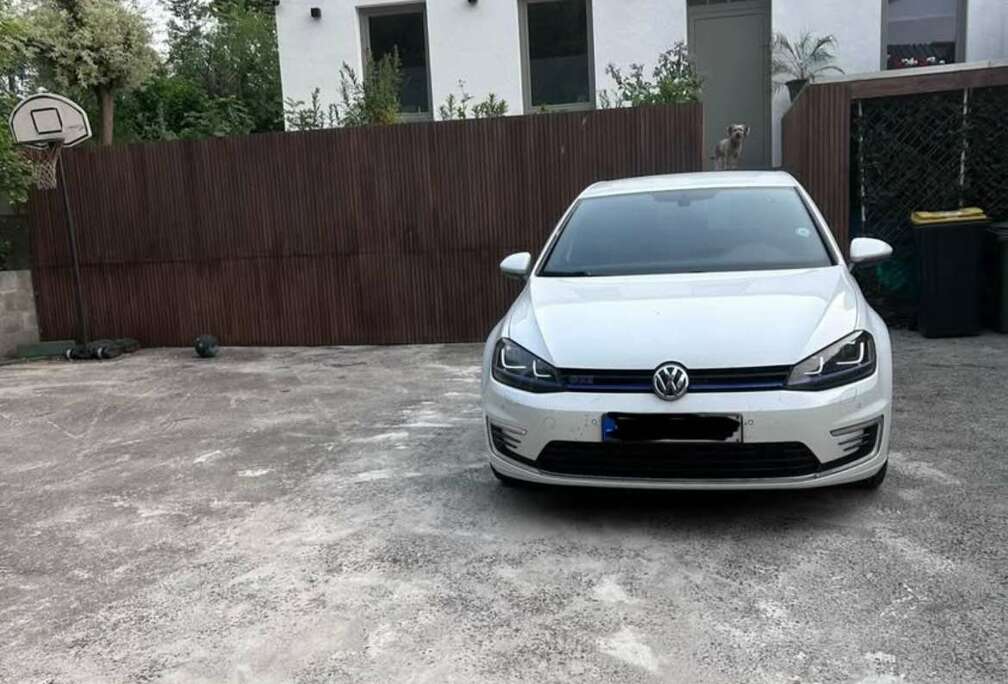 Volkswagen hybrid, new EV Battery instakled by Volkswagen