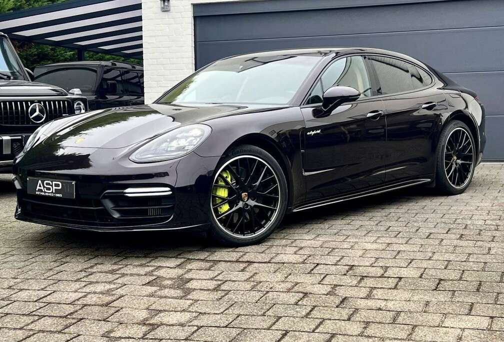 Porsche S E-Hybrid Sky Lights & Special color