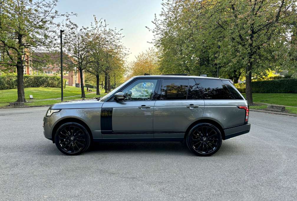 Land Rover 4.4 SDV8 Autobiography ** TV / Pano / Meridian **