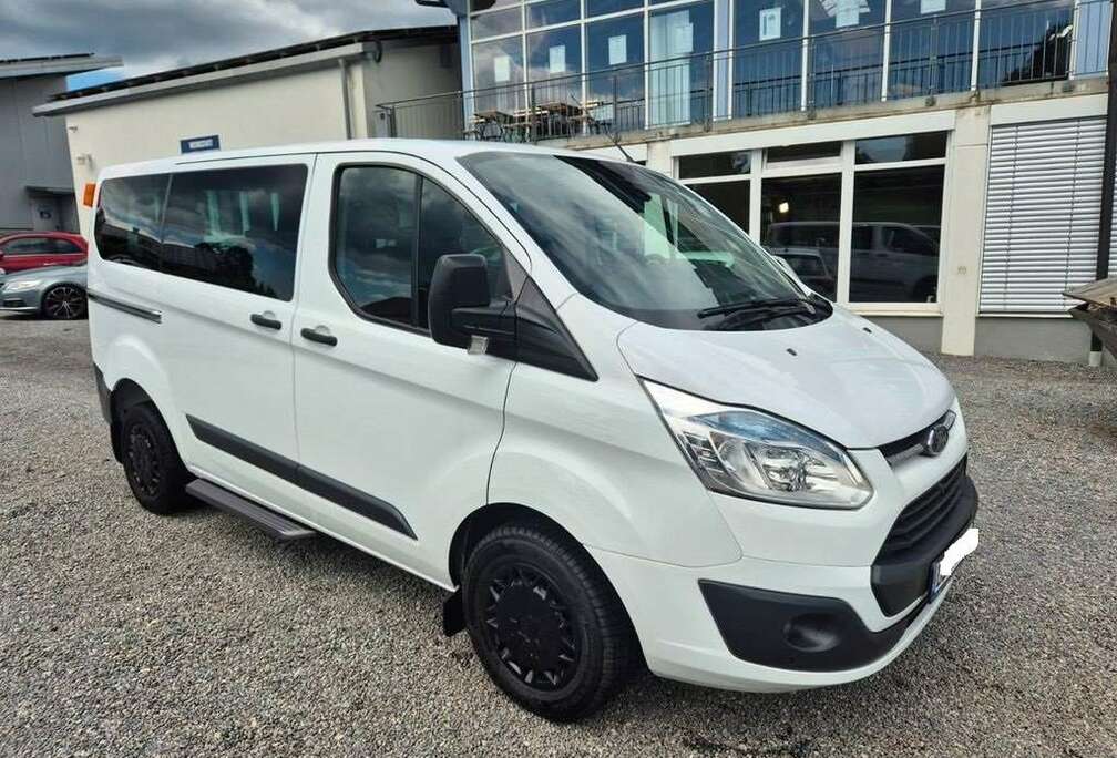 Ford Tourneo+Custom+2.2+TDCi+L2H1+Ambiente