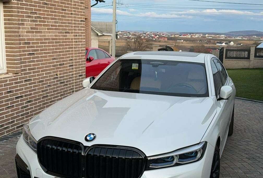 BMW 745e
