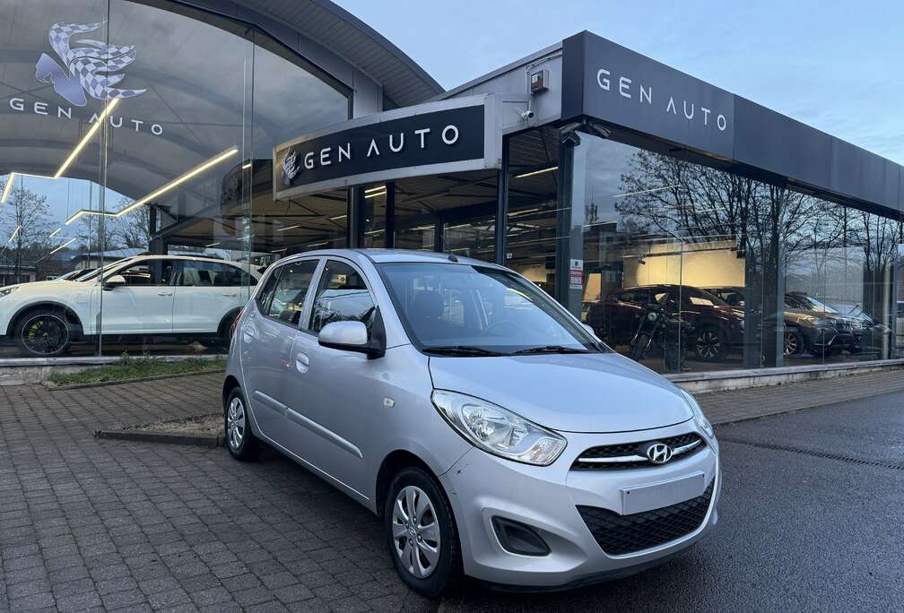 Hyundai 1.1i Lounge BlueDrive Airco * 12 MOIS GARANTIE *