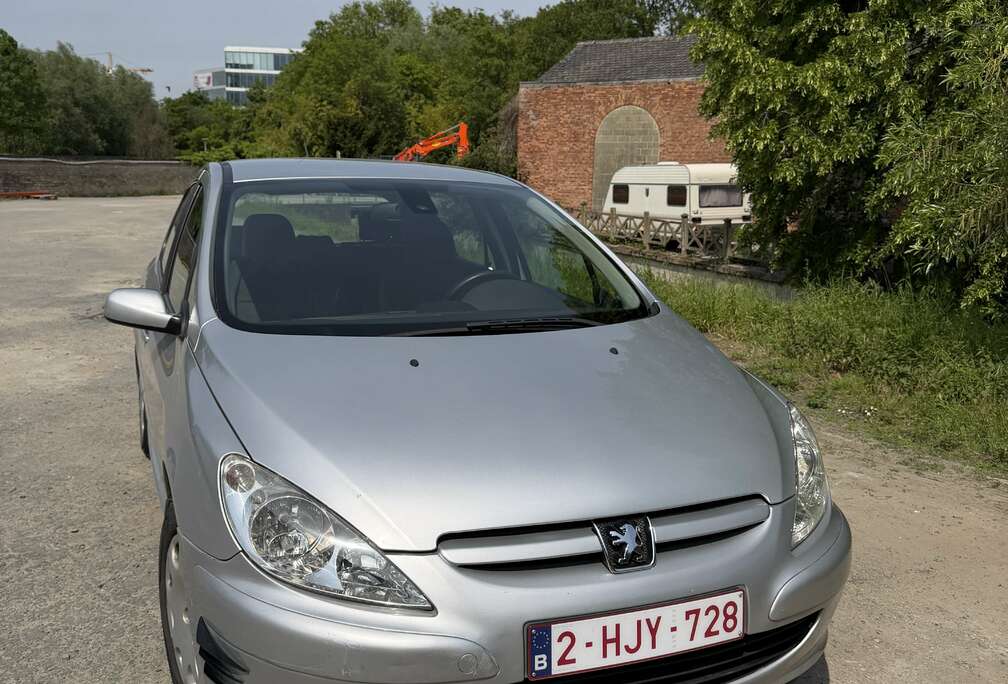 Peugeot 1.6i 16v Privilège