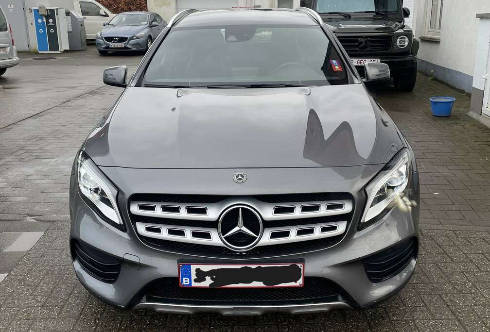 Mercedes-Benz GLA 180 7G-DCT AMG Line