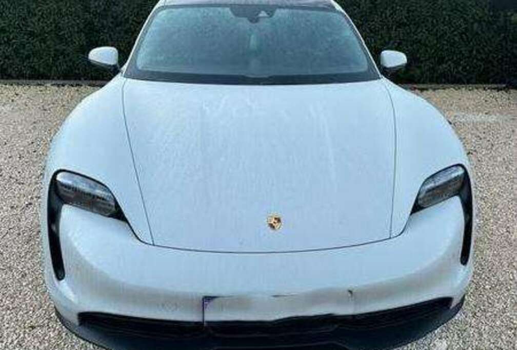 Porsche Taycan 93.4 kWh Taycan 4S