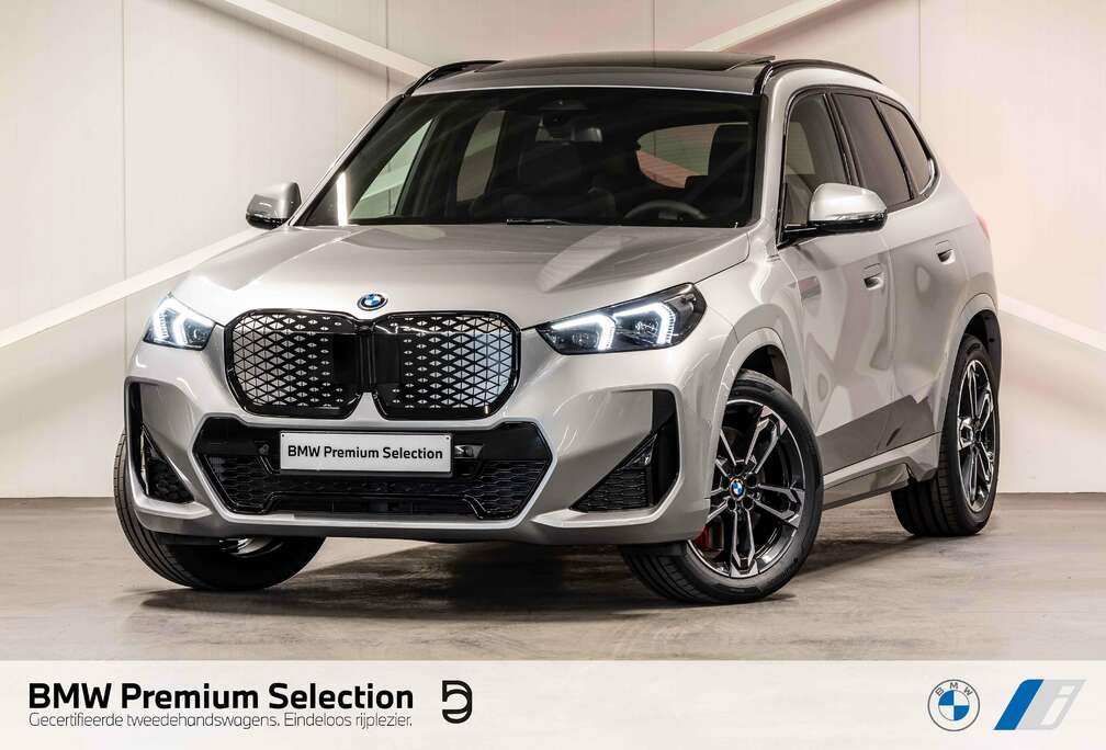 BMW eDrive20 M Sport PRO TOWB PANO
