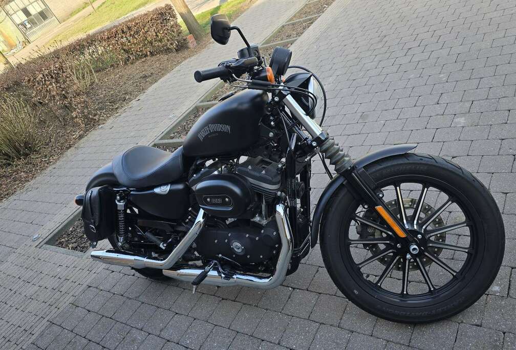 Iron Black