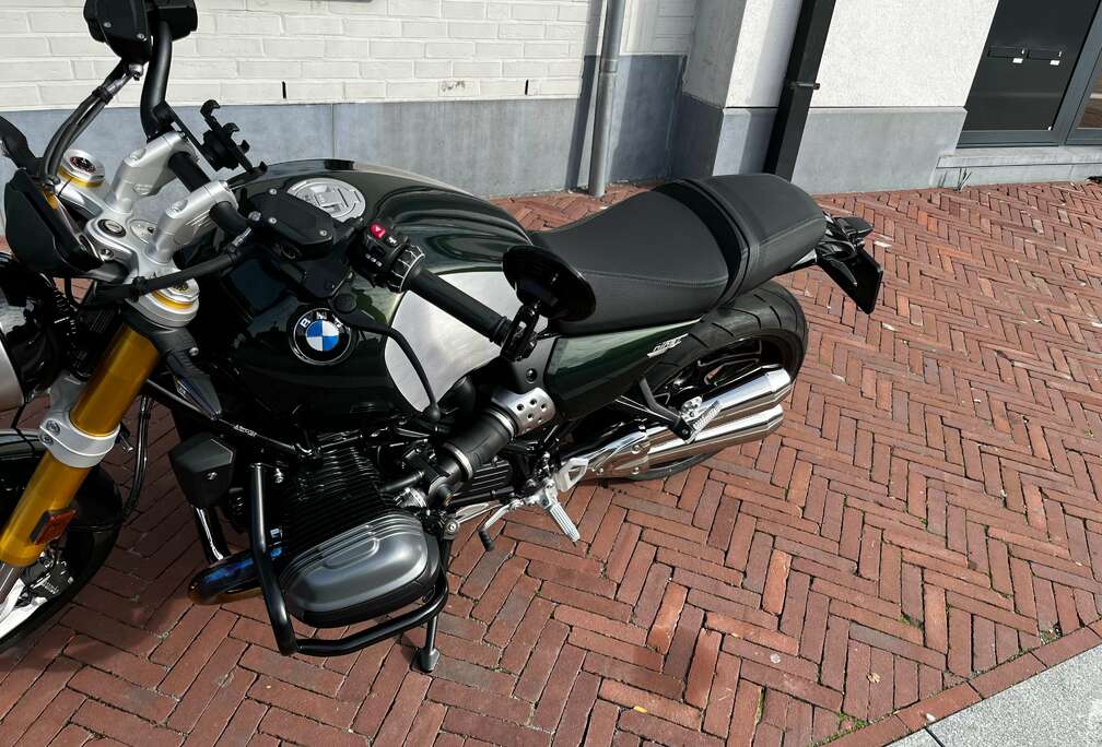 BMW