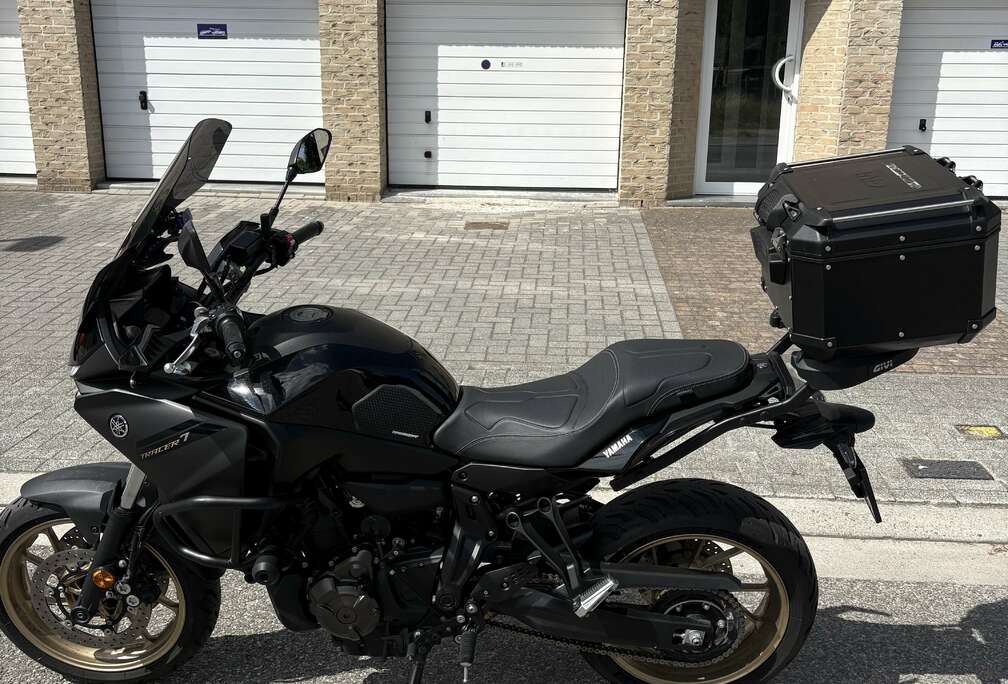 Tracer 700
