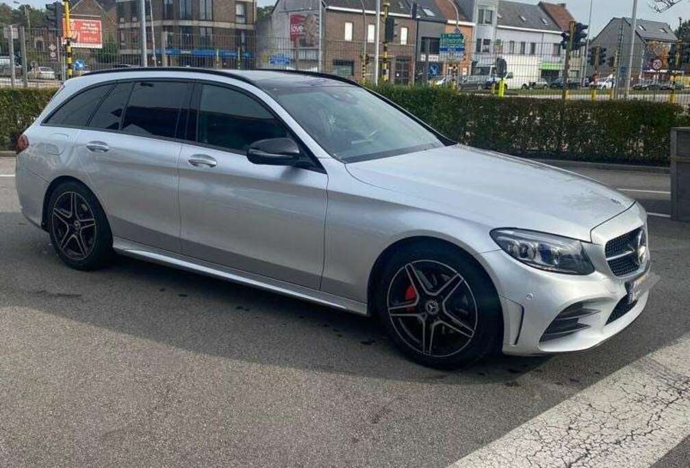 Mercedes-Benz T 4Matic 9G-TRONIC Avantgarde