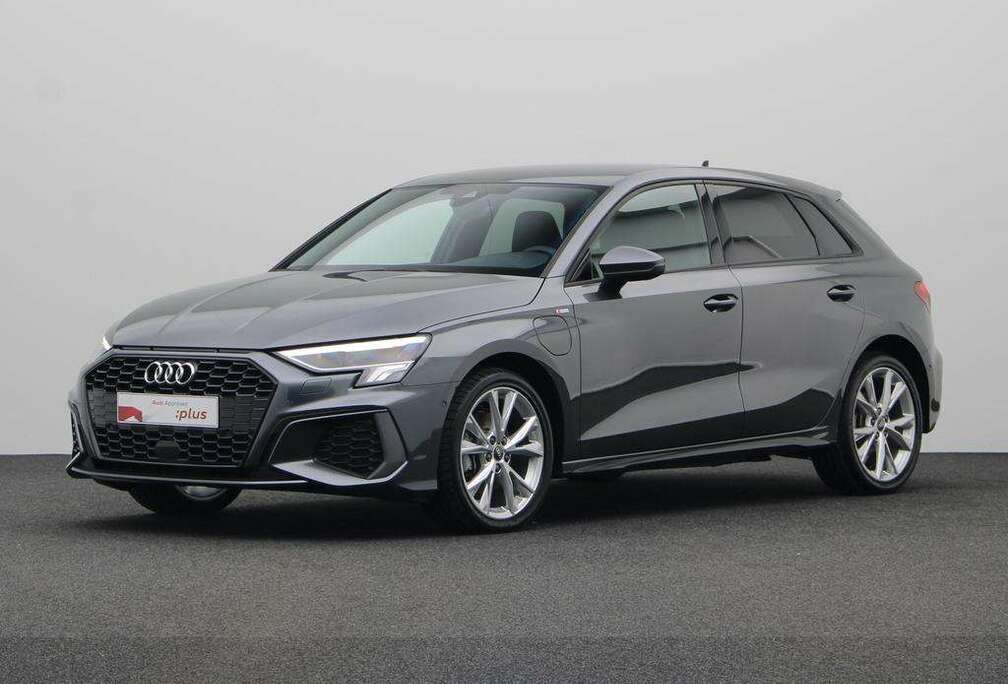 Audi Sportback S-line 40 TFSIe 204 PK S-Tronic PLUG-IN