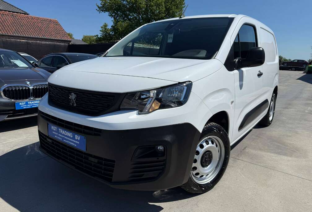 Peugeot 1.5 BLUEHDI 130PK AUTOMAAT 3 ZIT BLUETOOTH PDC AIRCO CARPASS