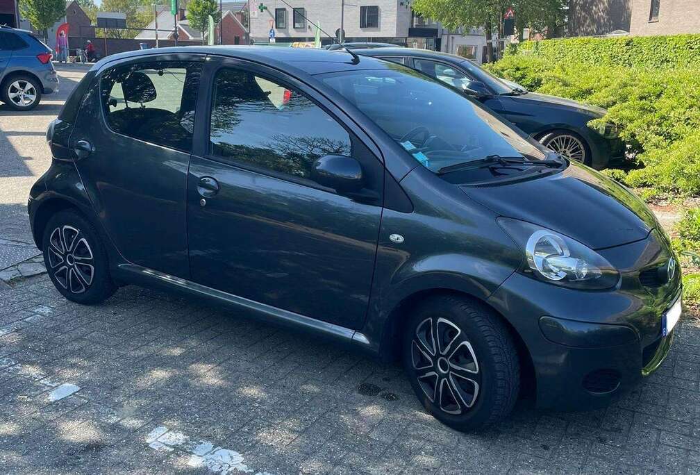 Toyota 1.0i Automatic