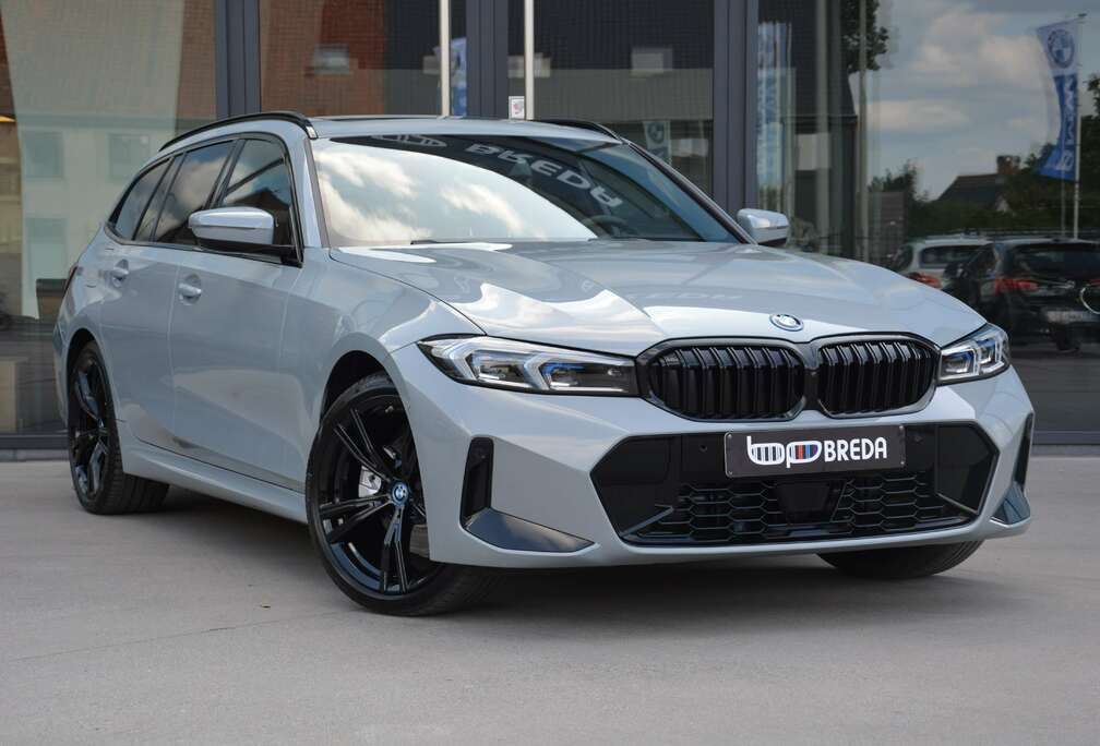 BMW e xDrive Touring M-Sport/Pano/ACC/HUD/HarmanKardon