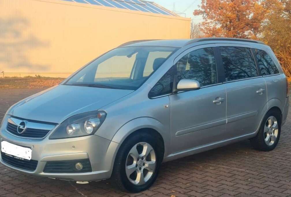 Opel Zafira 2.2i Direct 16v Essence Benzine