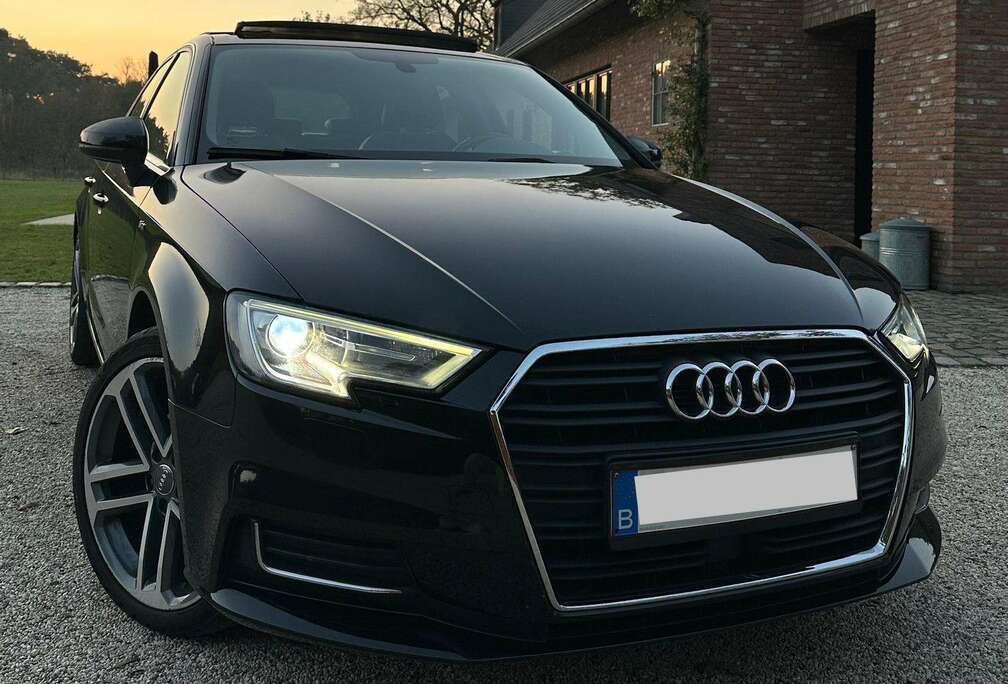Audi Sportback S line 2.0 TDI // 150 PK // Open dak