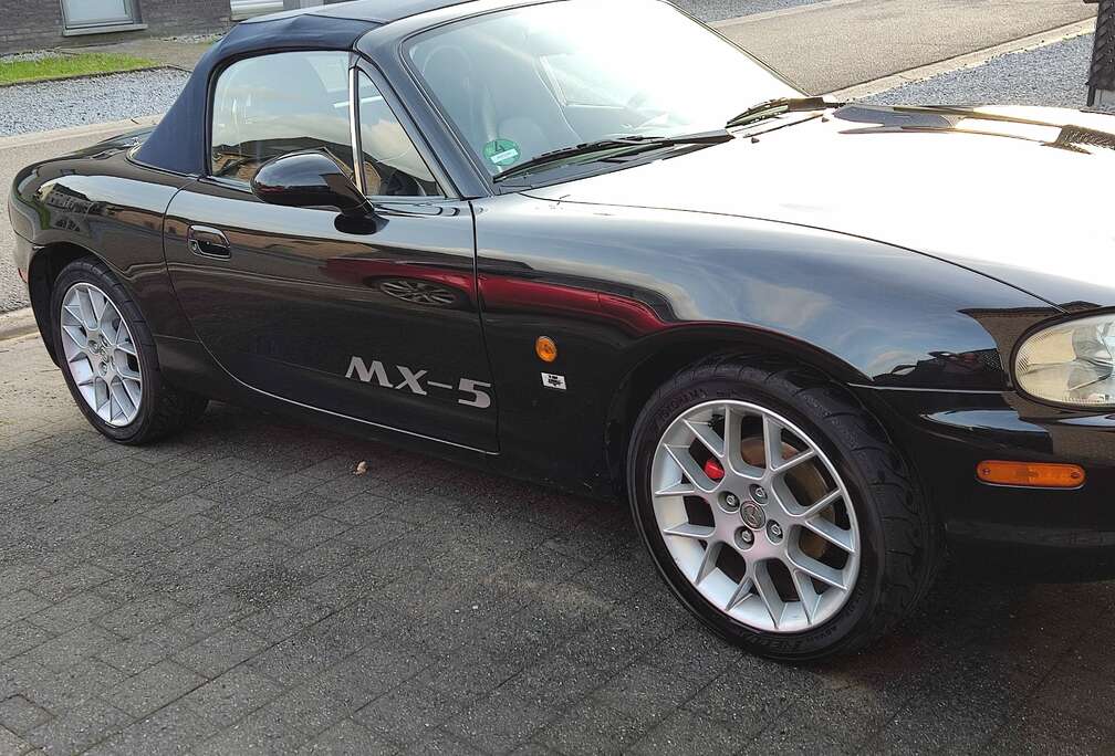 Mazda MX-5+1.6