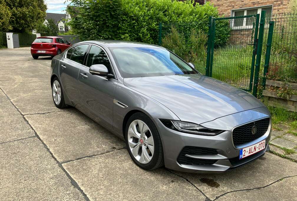 Jaguar XE+2.0+D+MHEV+D200+S