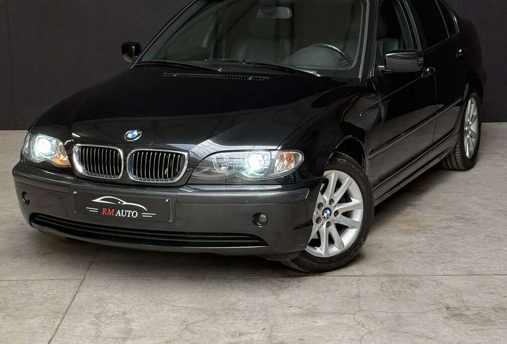 BMW Bmw Serie 3 E46 318i Essence Édition Lifestyle