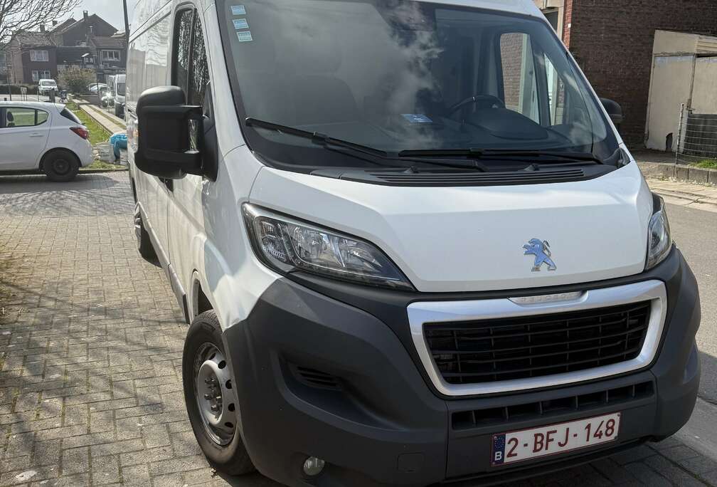 Peugeot 3.0 HDi L3H2 Pack CD-Airco