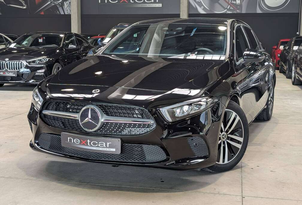 Mercedes-Benz d Luxury Line 8GTRONIC LED-NAVI-CUIR-CAM-JA 17\'\'