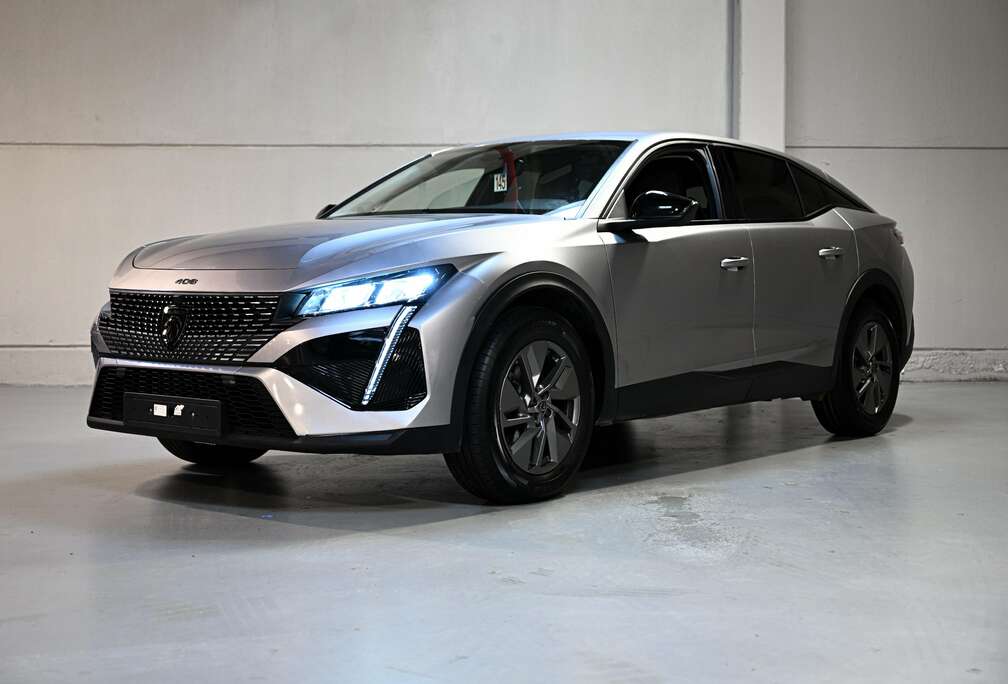 Peugeot 1.2 TURBO EAT8 / CAMERA / NAV