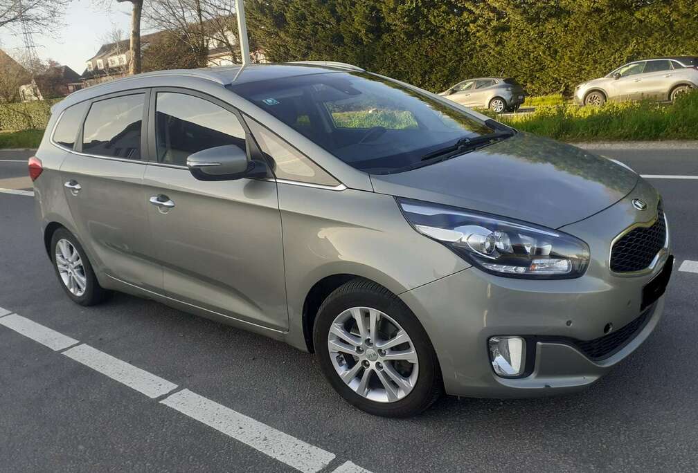 Kia Carens 1.7 CRDi Navi Edition