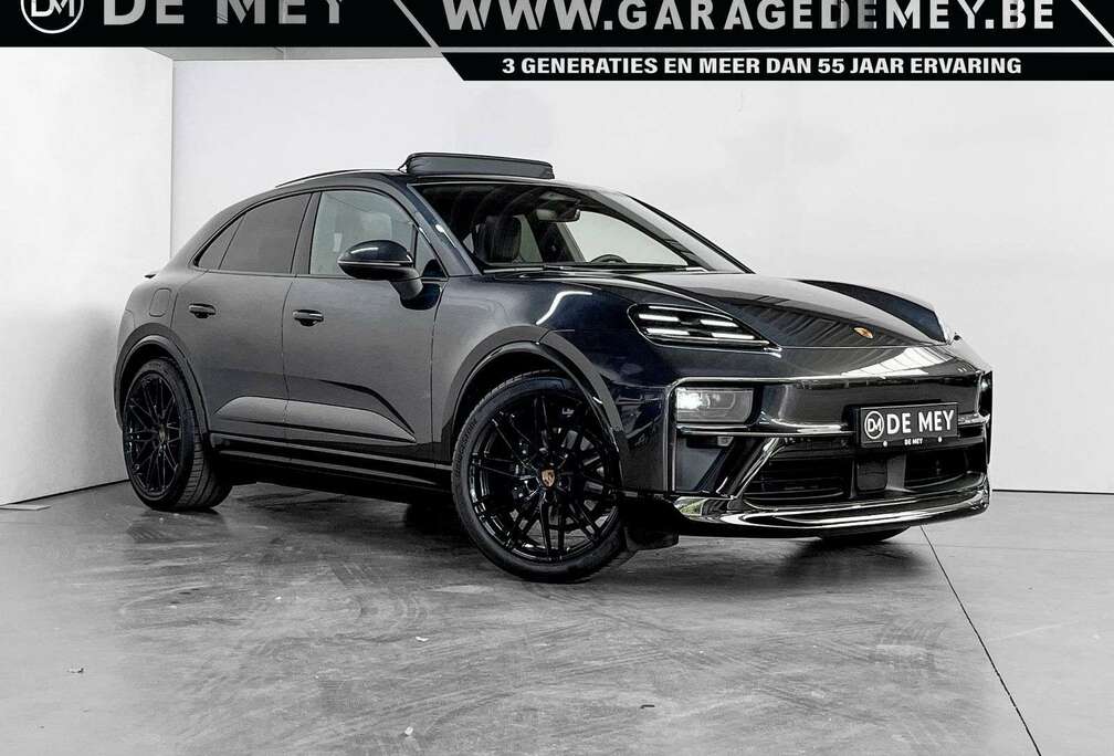 Porsche 100 kWh SPORT DESIGN Pack / Pano / Bose Sound / Trekhaak /
