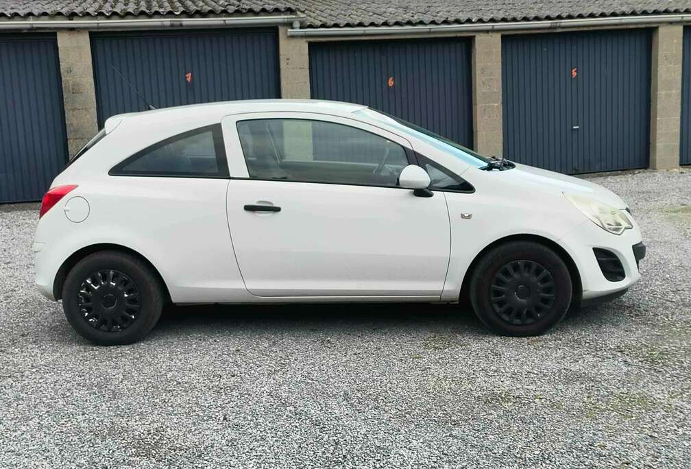 Opel 1.0i Essentia