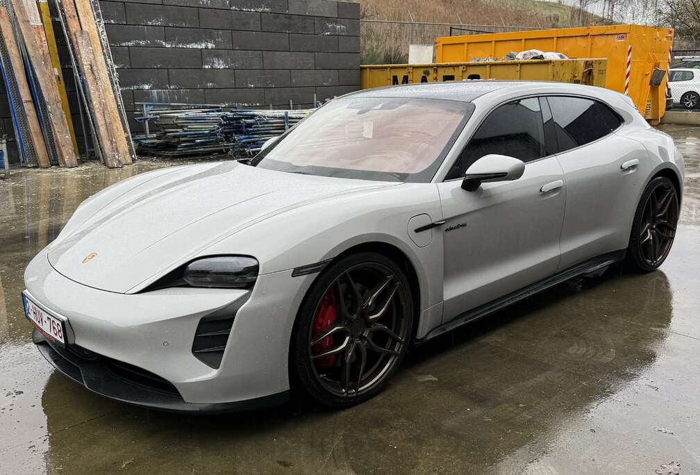 Porsche GTS Sport Turismo