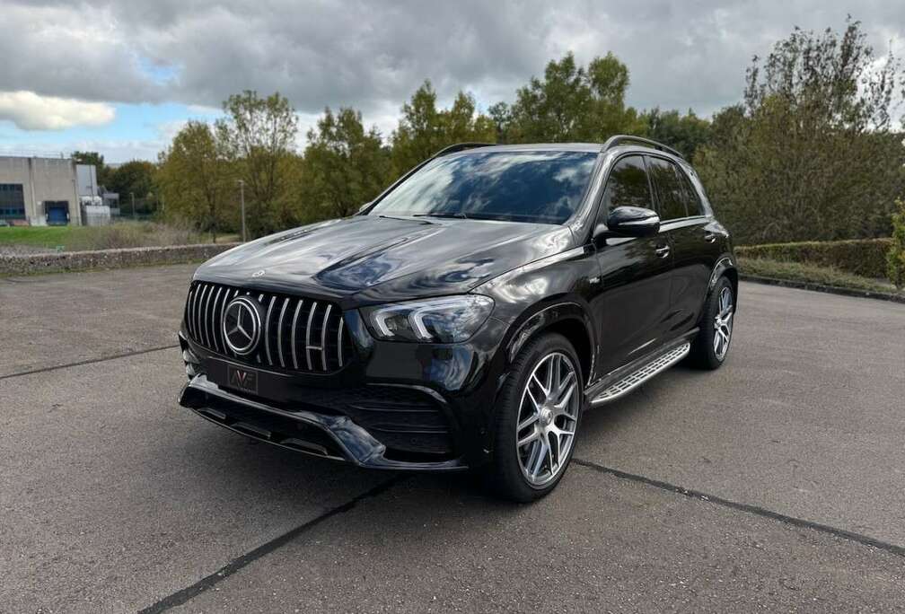 Mercedes-Benz 4Matic +  CARBON/HUD/BURMESTER/PANORAMIC ROOF