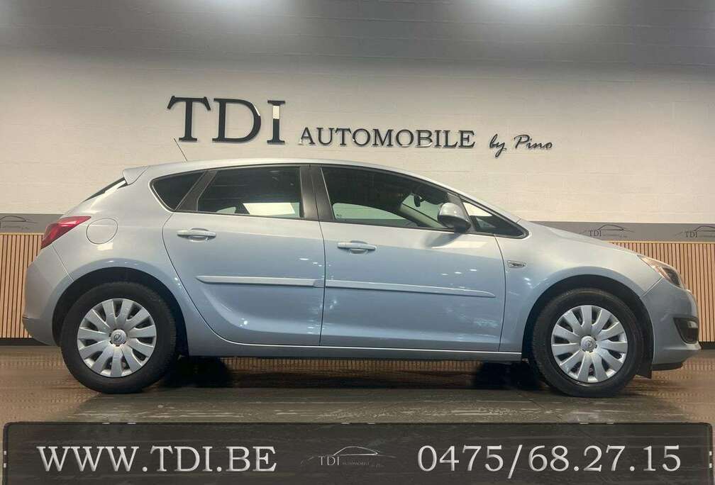 Opel Astra 1.4i Enjoy