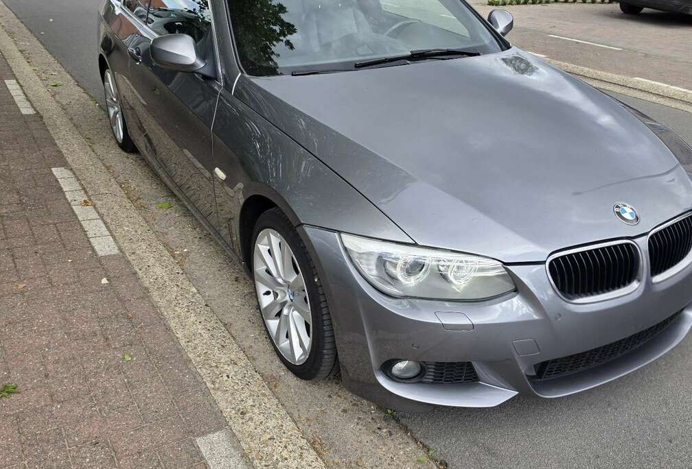 BMW Coupé 330iXA