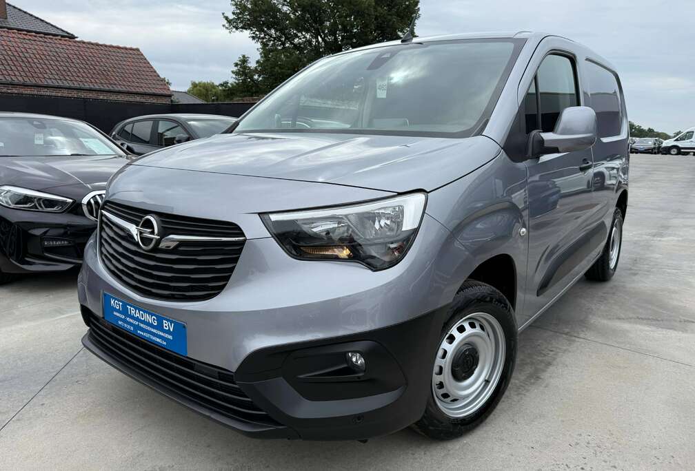 Opel 1.2i 110PK LICHTE VRACHT NAVIGATIE CARPLAY PDC AIRCO BLUETOOTH