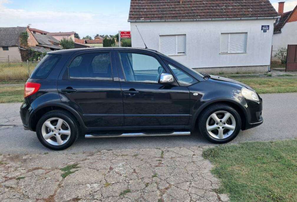 Suzuki SX4 1.5i GL   body kit