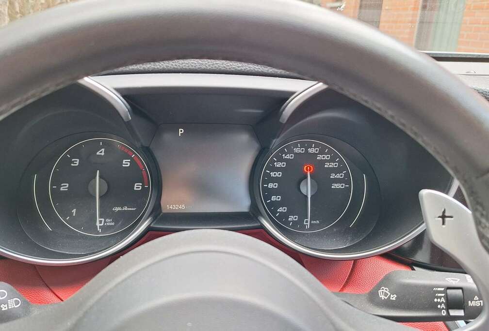 Alfa Romeo Giulia 2.2 Diesel AT8 Advanced Efficiency