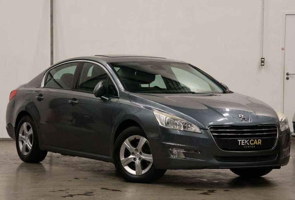 Peugeot 1.6i Automaat  Pano  Head Up