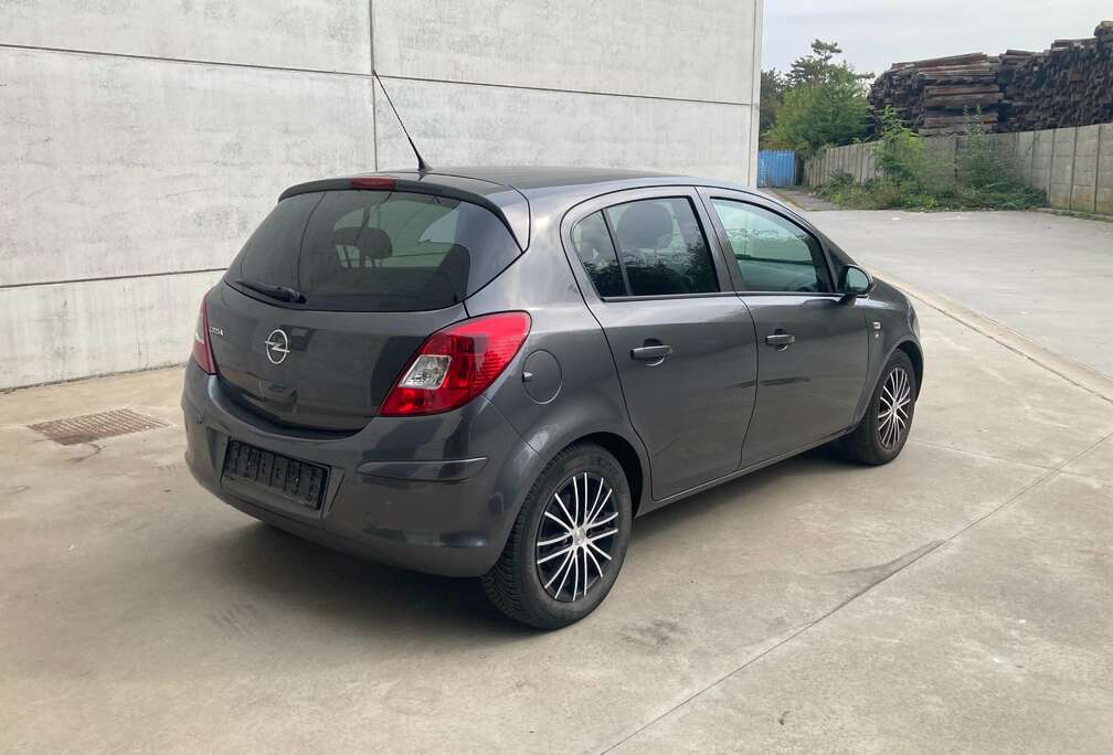 Opel 1.4 benzine 2010 met 122000km*perfect*garantie*