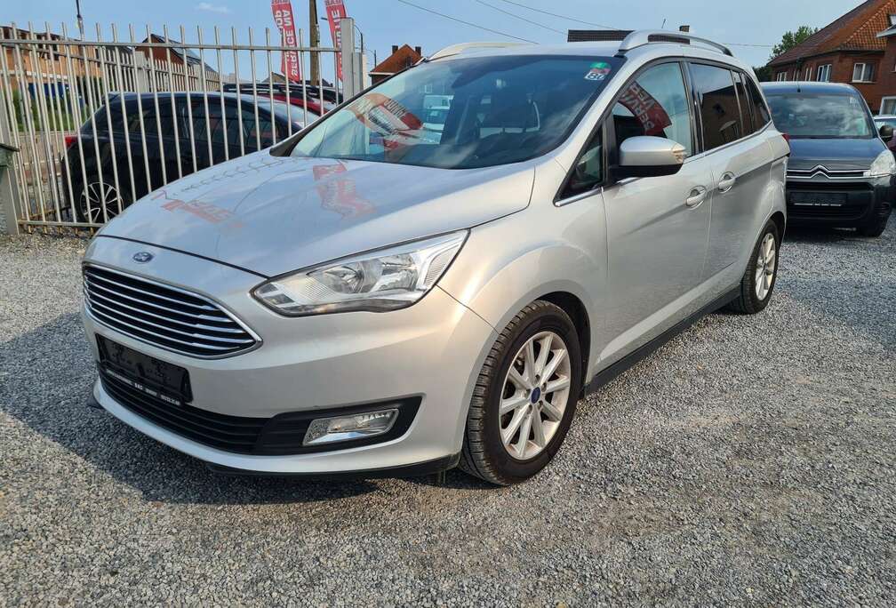 Ford 1.0 EcoBoostTITANIUMSYNC TOUCHNAVICRUISEPARKS