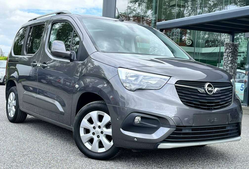 Opel Combo Life 1.2T Edition / NAVIGATIE / CARPLAY / CAMERA / PDC / PANODAK