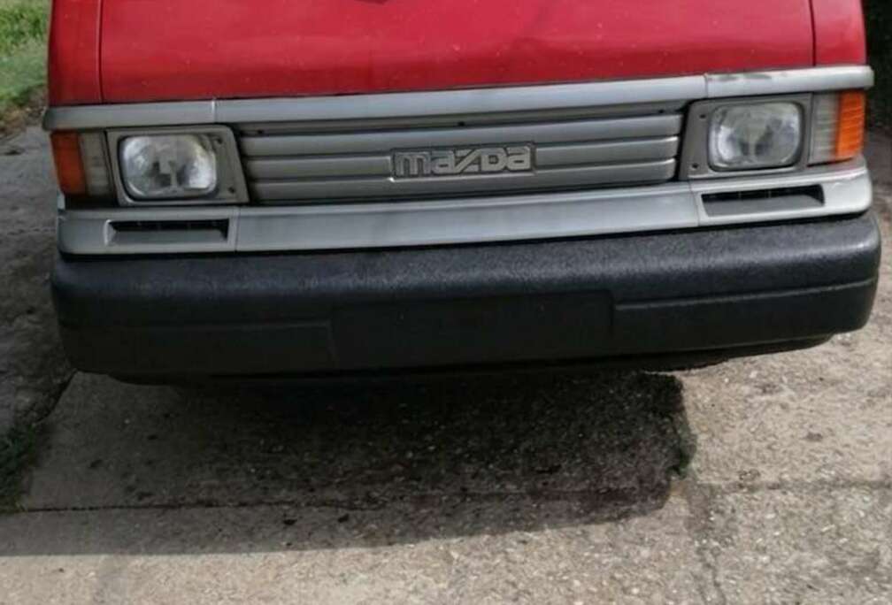 Mazda 2200
