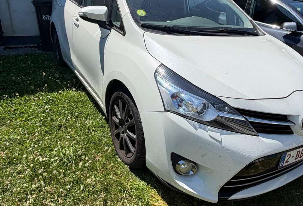 Toyota 2.0 D-4D Comfort 5pl.