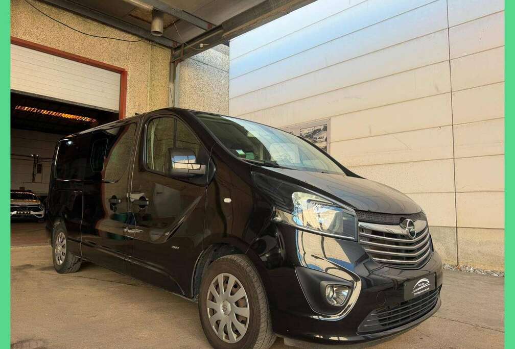 Opel BiTurbo 1.6 CDTI 145pk 6zit * GPS/Camera * Lichte Vrachtwagen