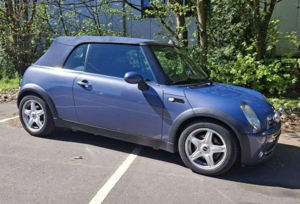 MINI Mini Cabriolet 1.6i 16v Cooper